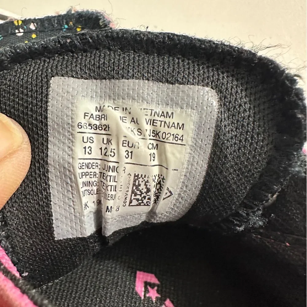 Converse All Star Maddie Stars Pink child size 13 shoe